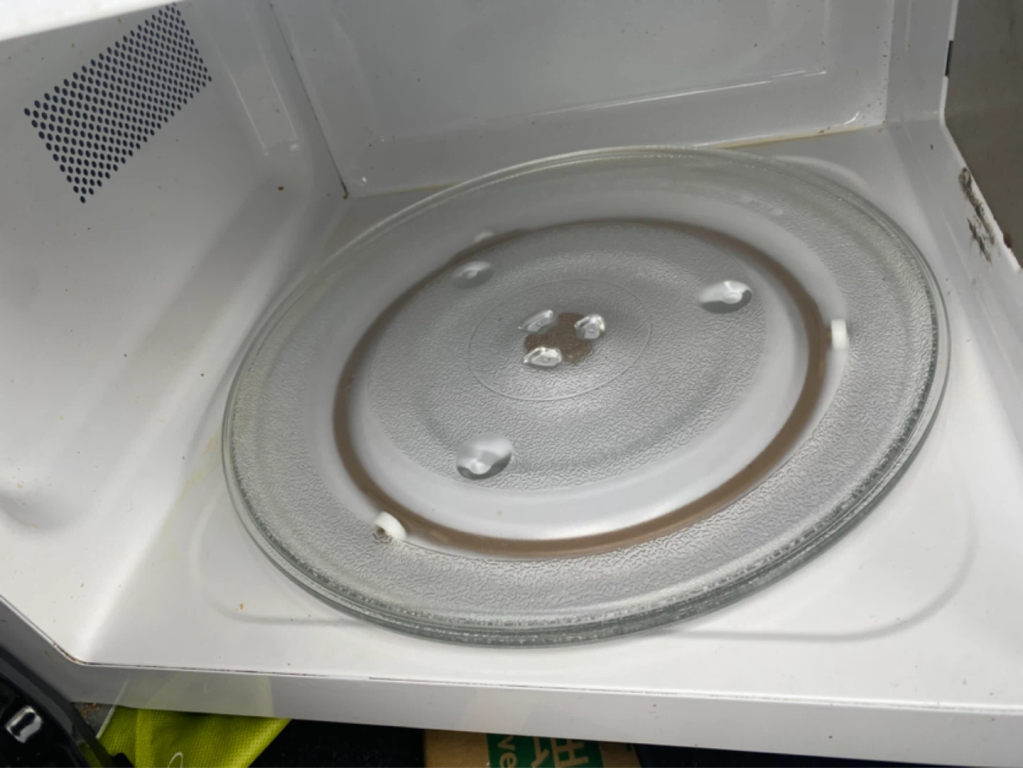 Hamilton Beach Microwave - photo 2