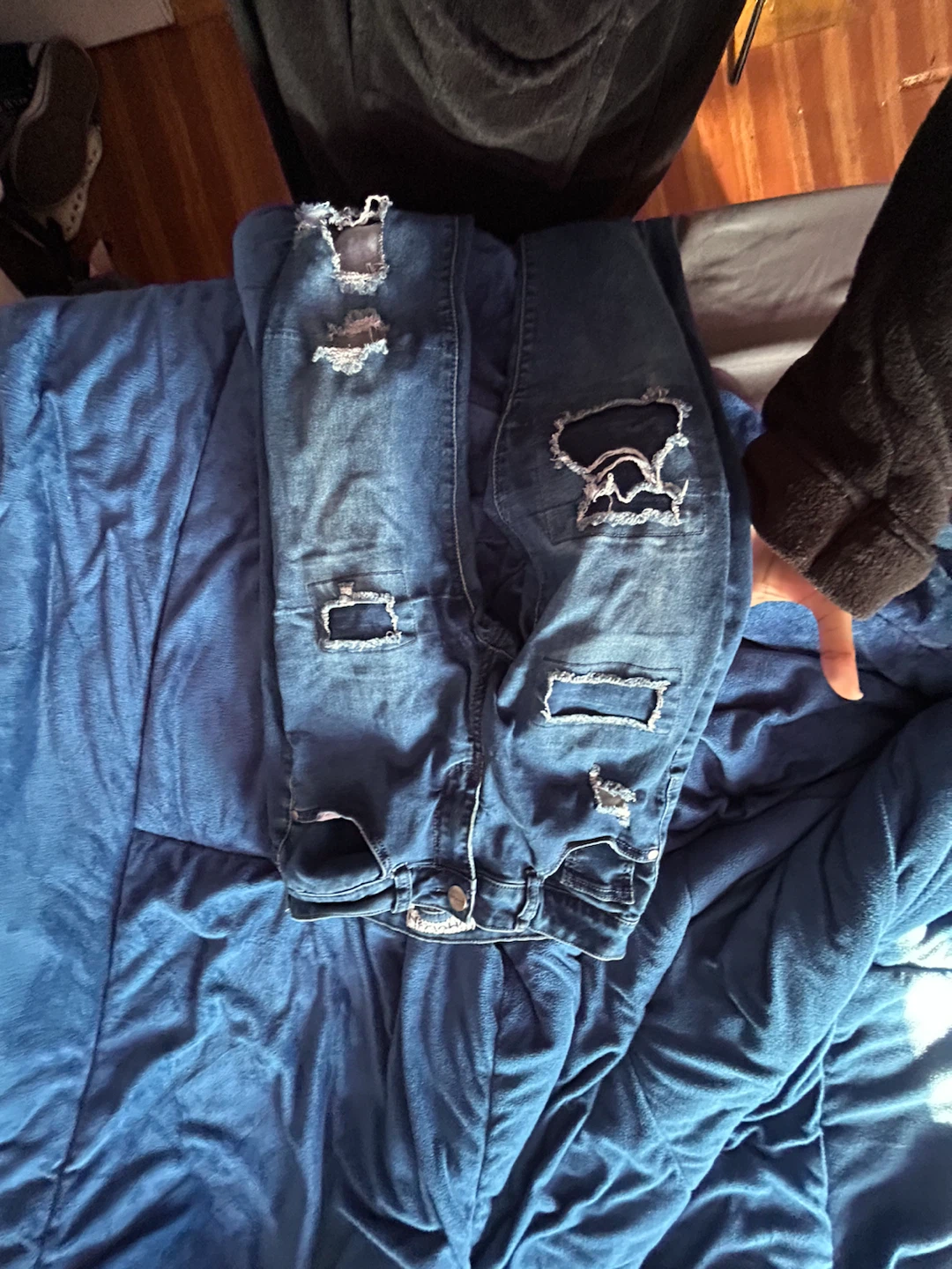 Blue Distressed Denim Jeans - photo 4