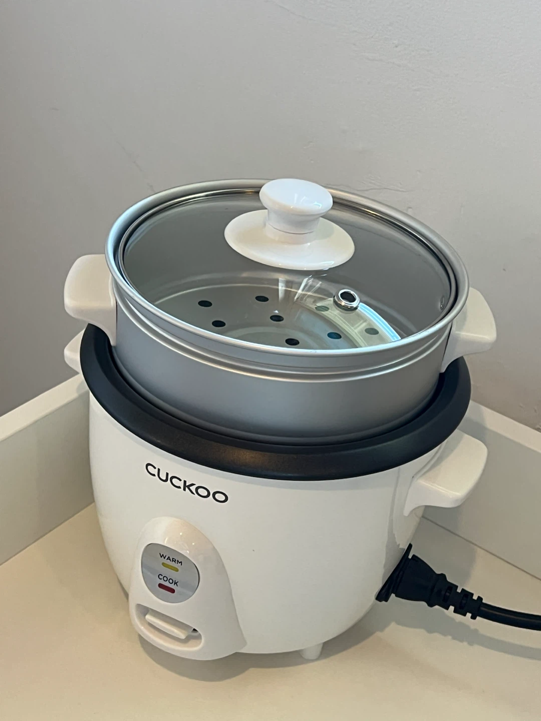 CUCKOO Rice Cooker and Steam Tray