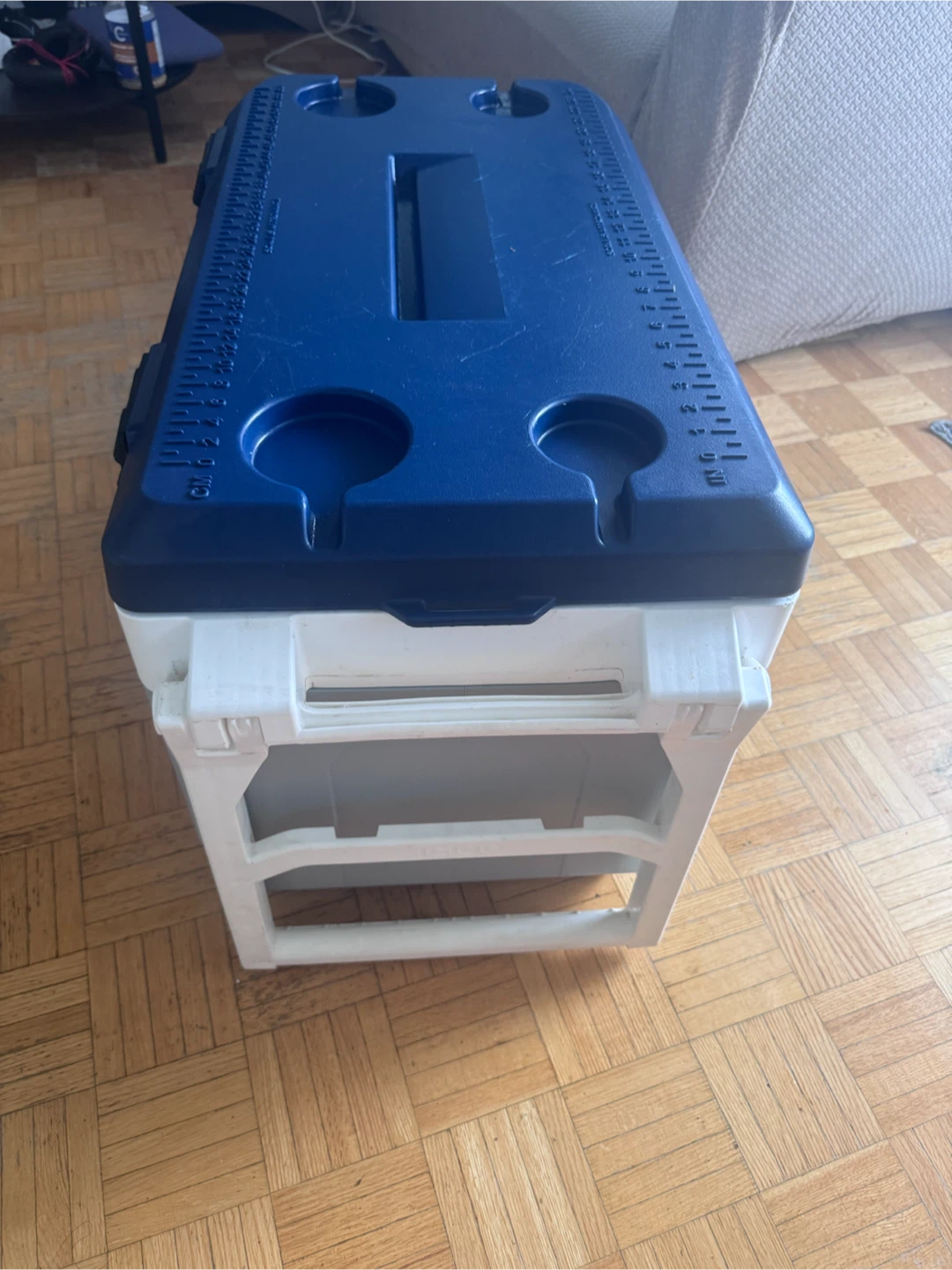 Igloo Latitude 90 Roller Cooler - photo 3