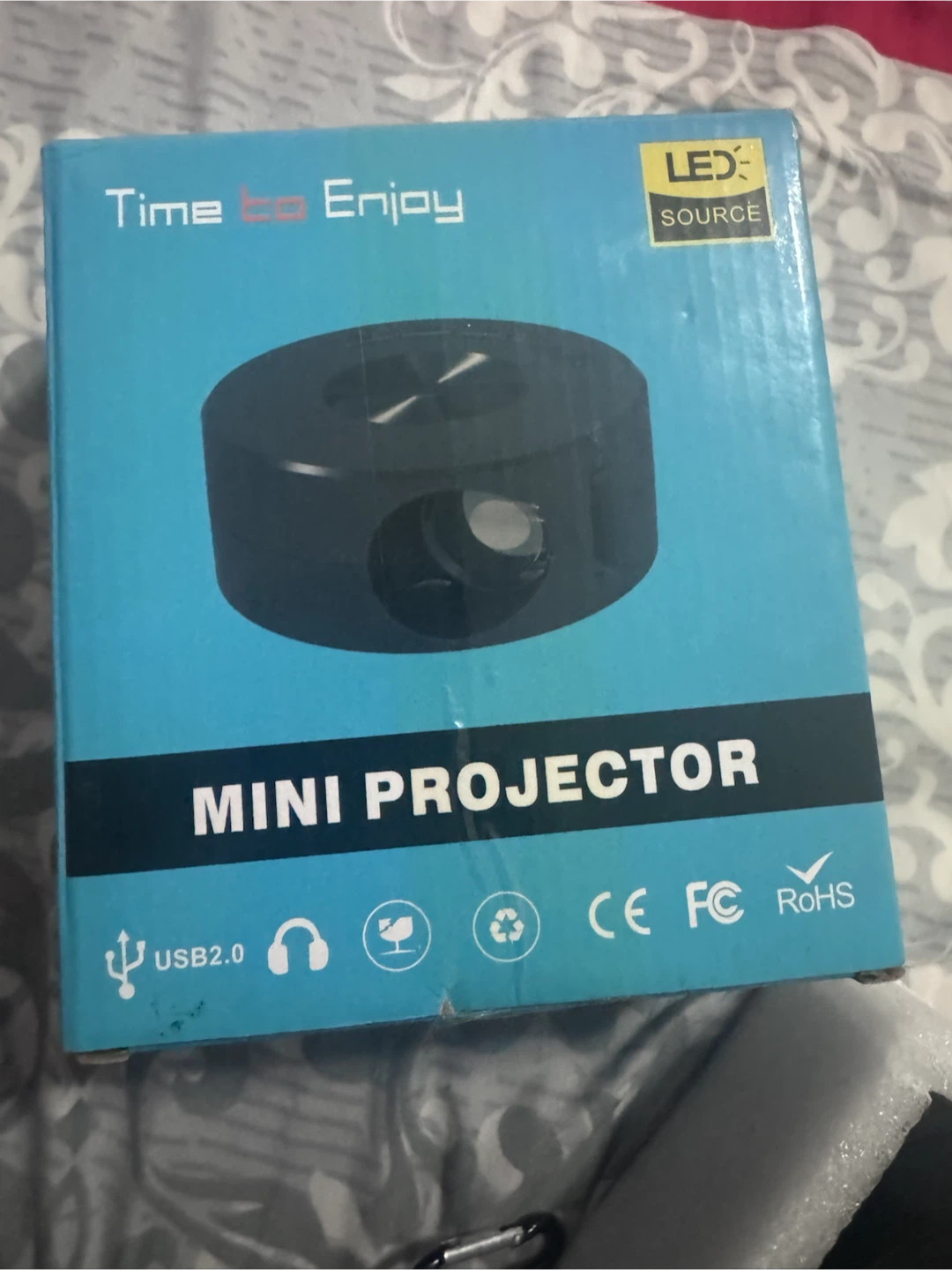 Rotundity Mini LED Projector - photo 2