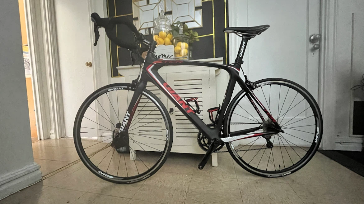 Road Bike Giant Carbon Fiber