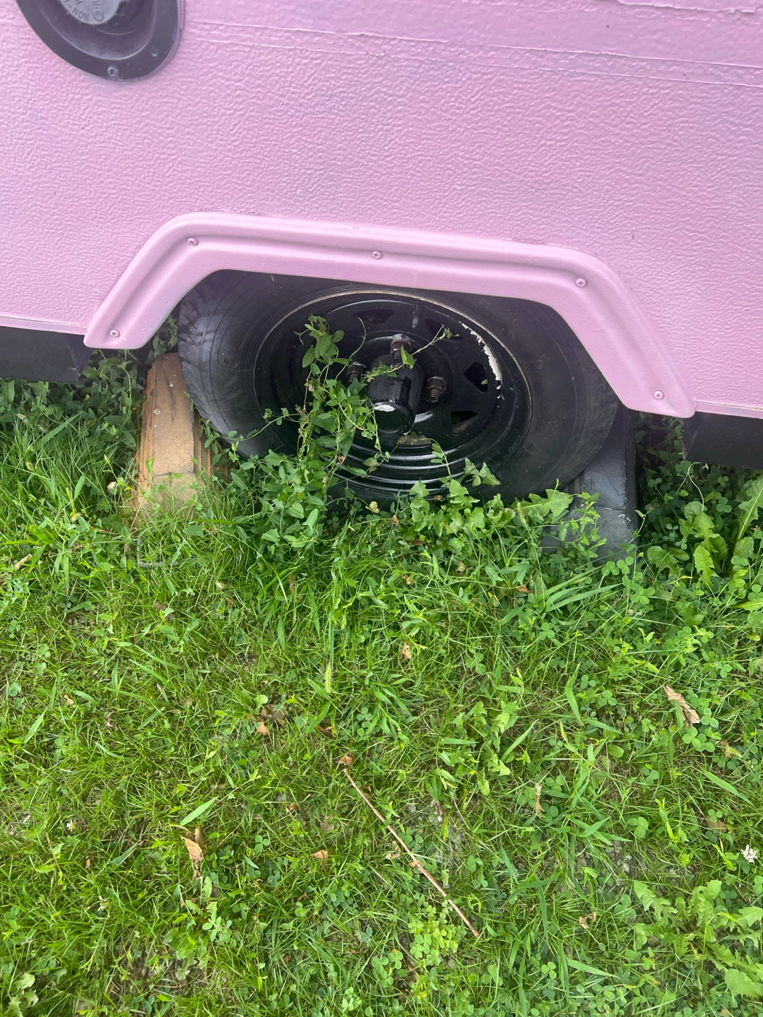 Pink Pop-Up Camper Trailer - photo 5