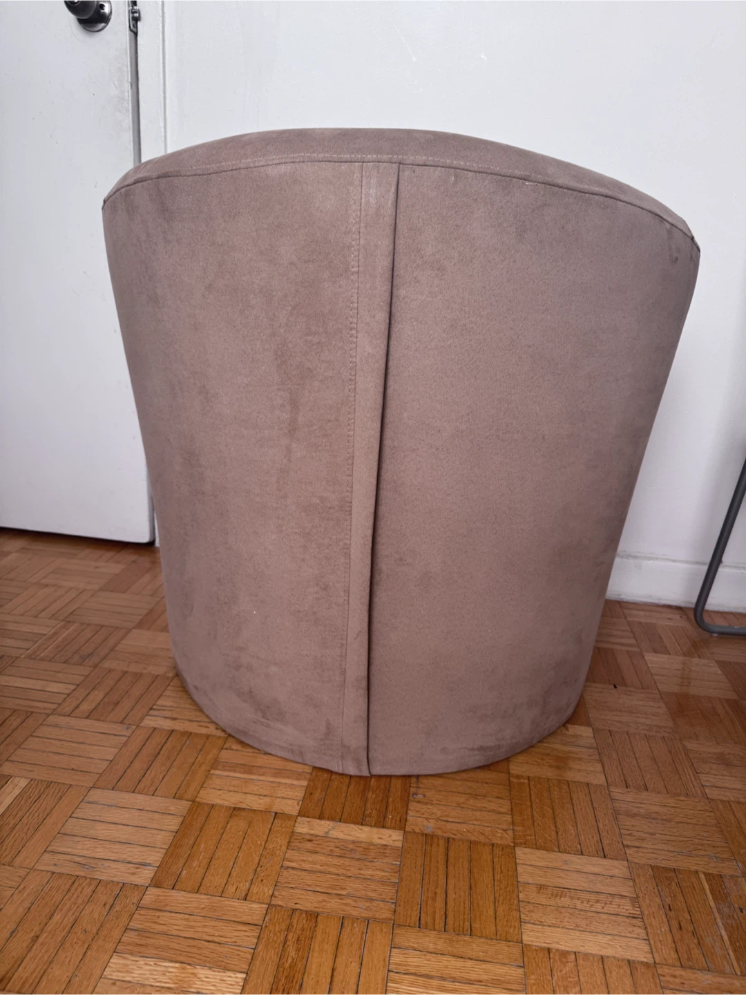 Comfortable accent chair - photo 3
