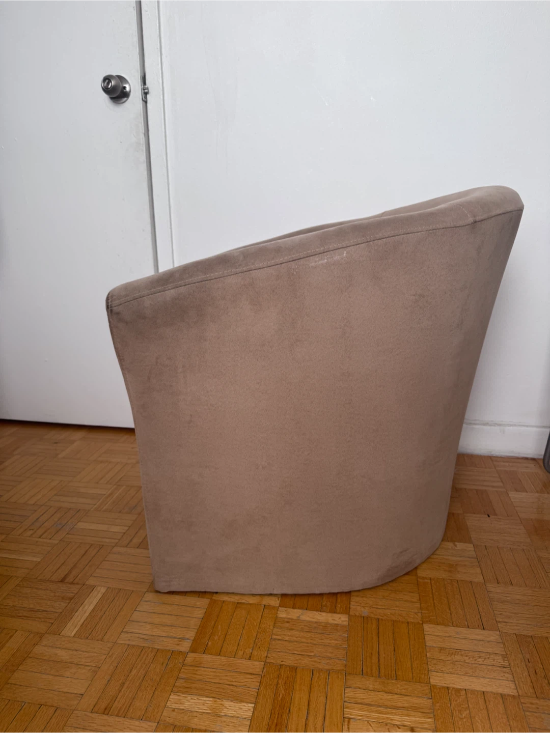 Comfortable accent chair - photo 5