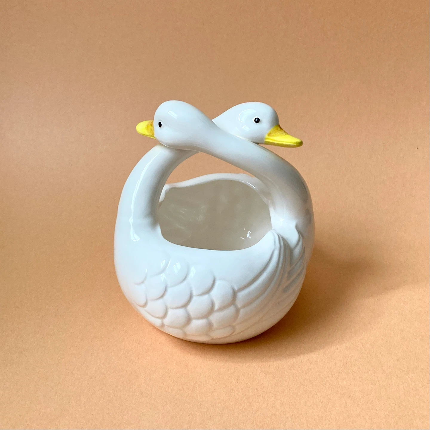 Vintage Swans Planter - photo 3