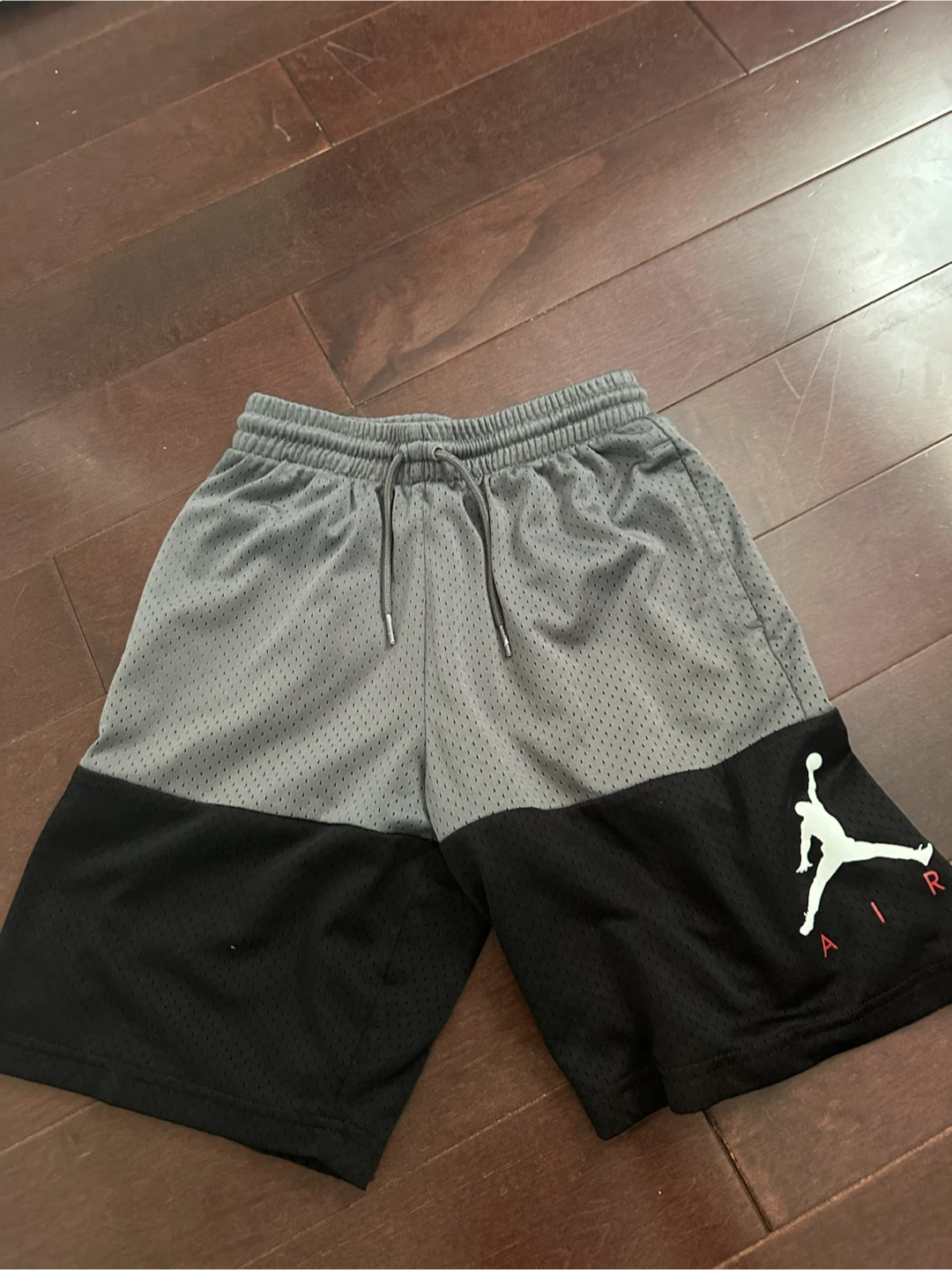 Jordan Basketball Shorts Grey/Black Size kids M 10-12 years old