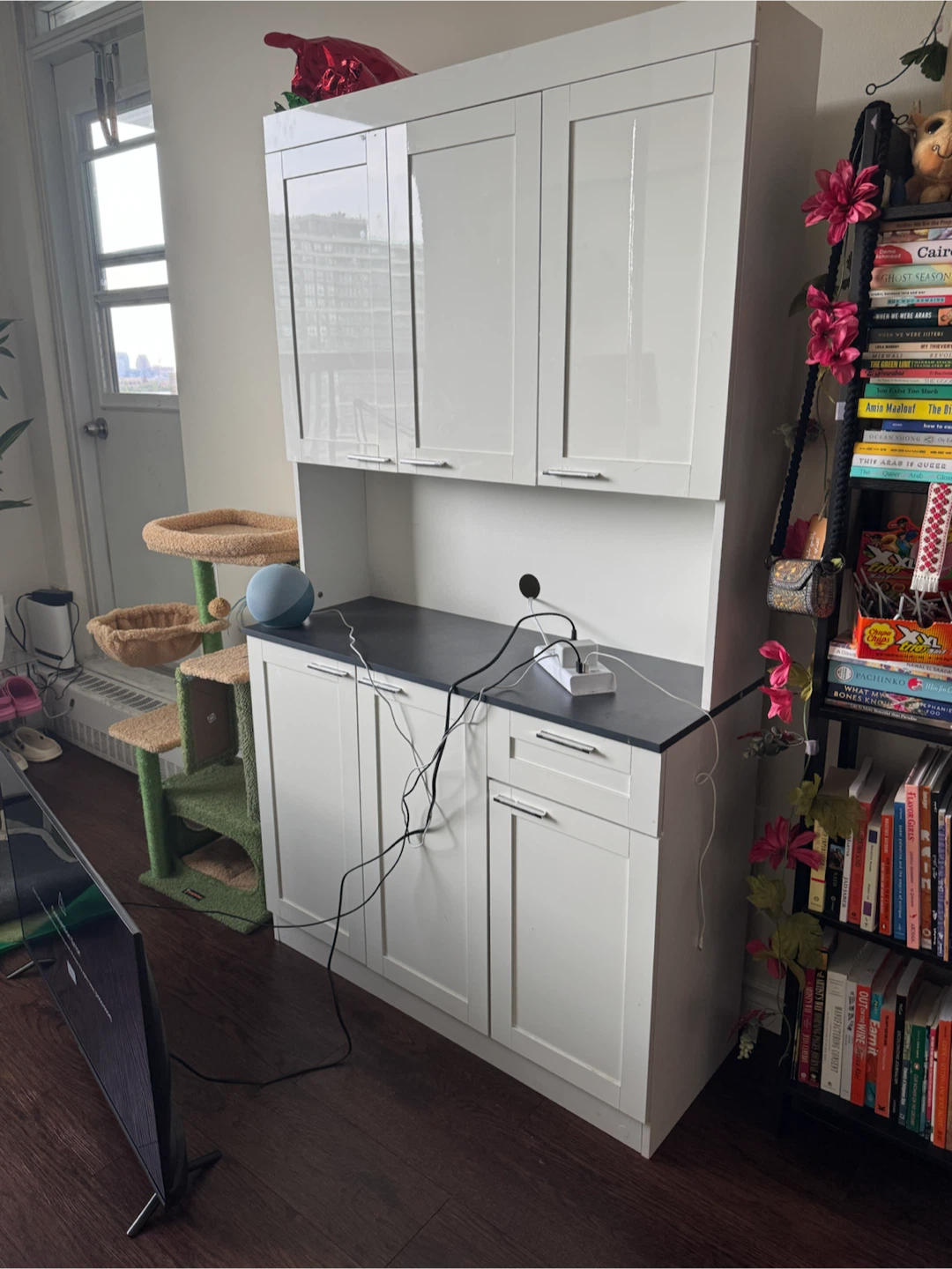 White storage cabinet with Hutch - photo 2