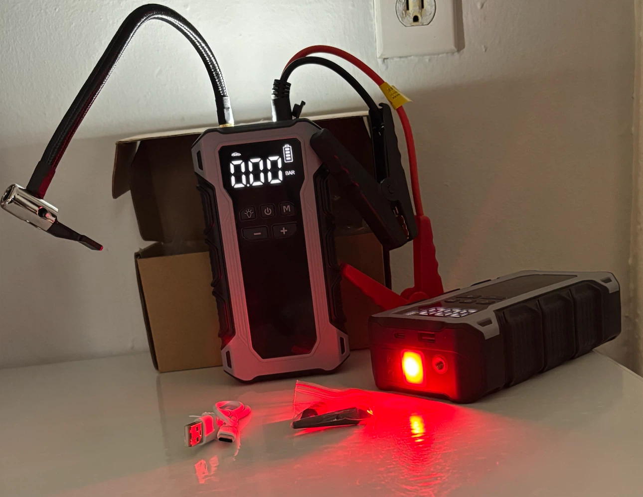 Car Jump Starter & Air Compressor Kit - photo 3