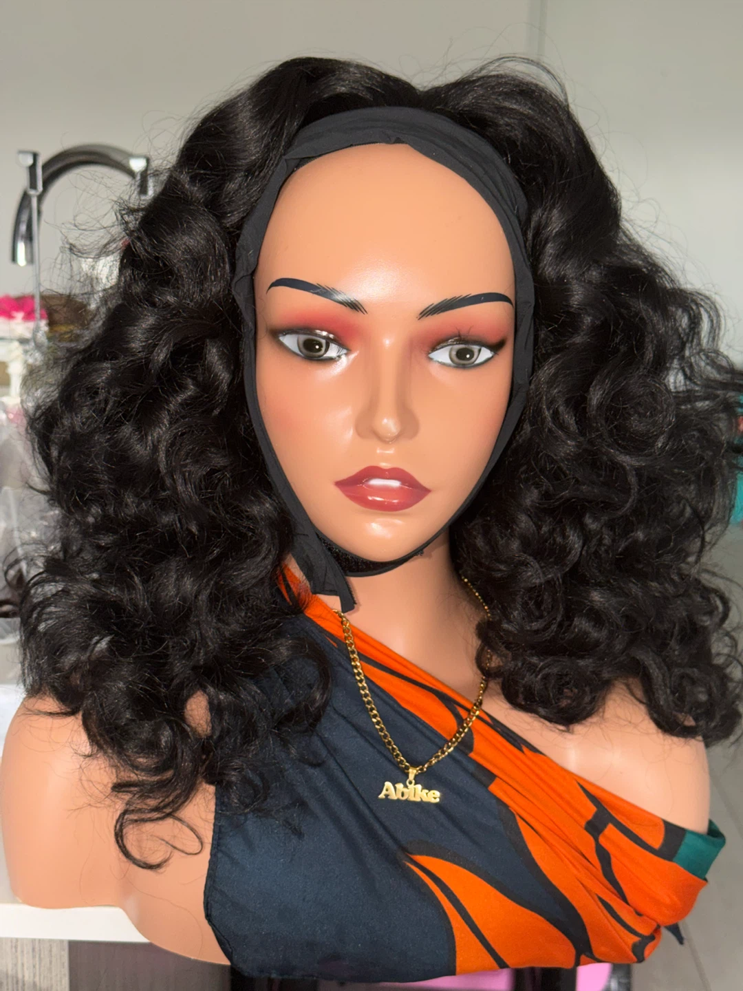Black Curly Wig with Headband - photo 3