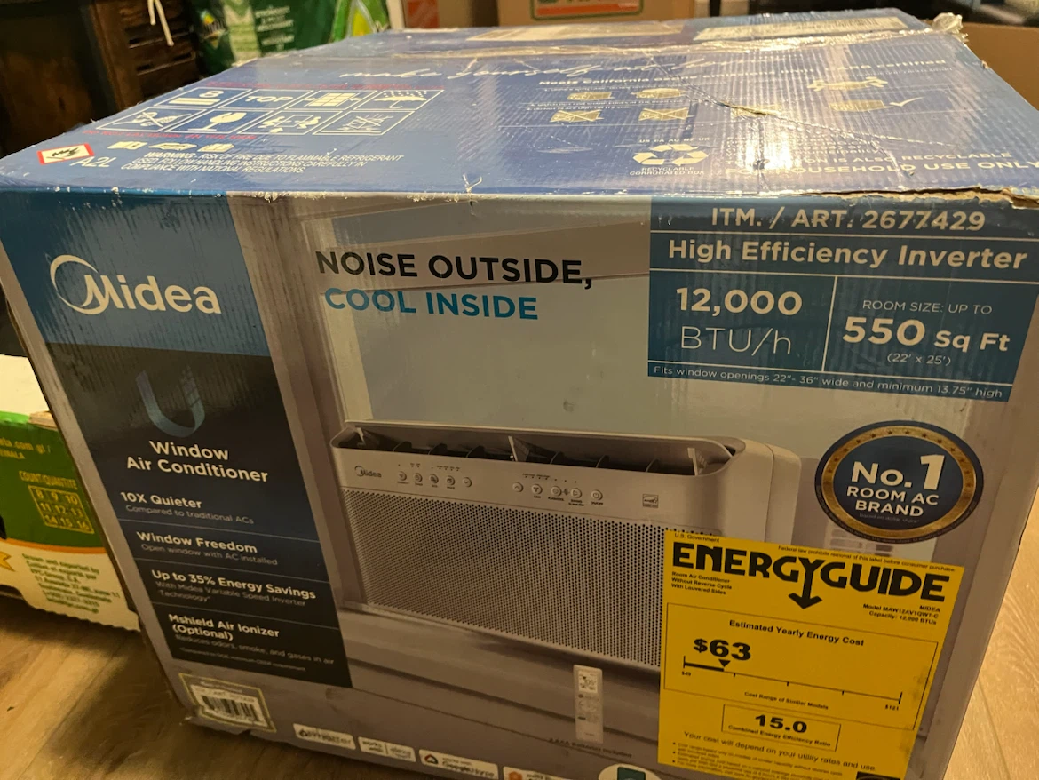 New Midea Window Air Conditioner - 12,000 BTU/h