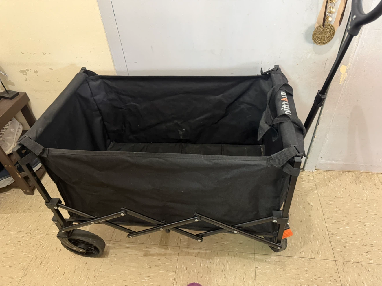 Black Folding Outdoor Wagon - photo 3