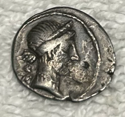 Authentic Julius Caesar Roman Silver Denarius 49–48 BC - photo 2
