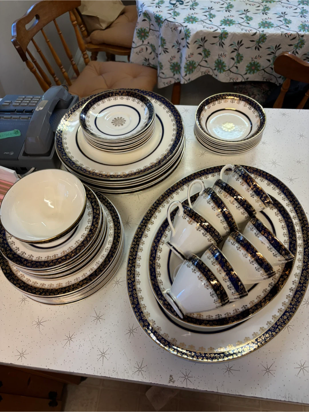 Empire Ware England 8 place China Set
