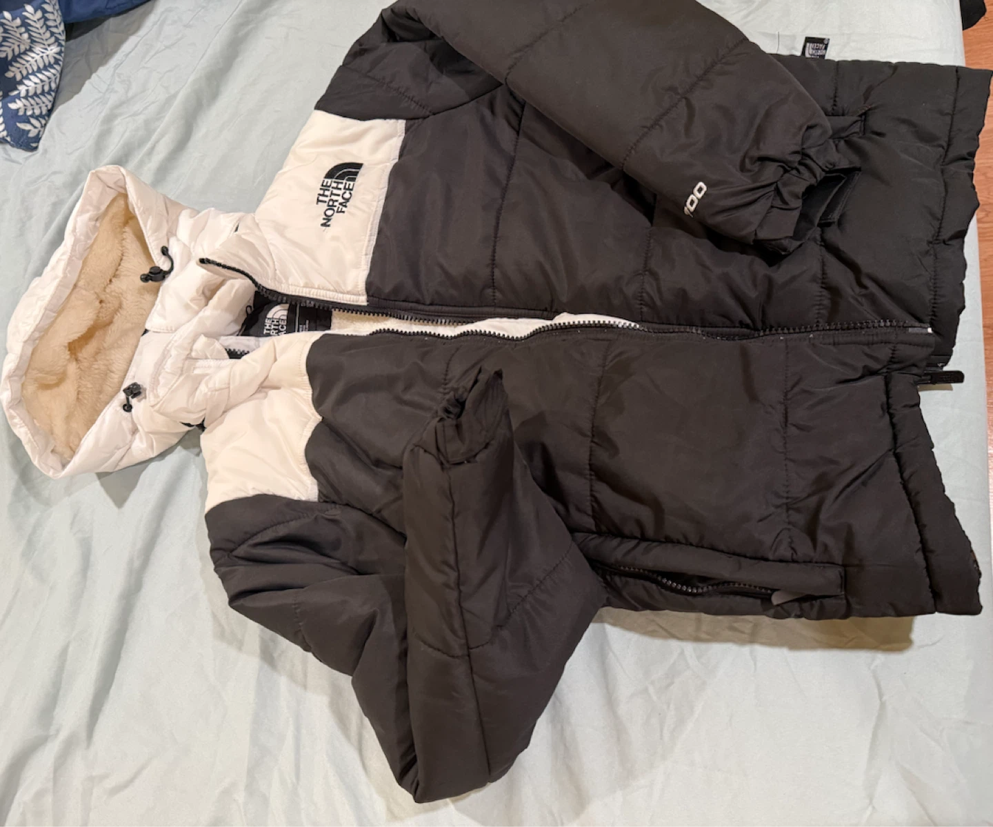 The North Face Puffer Jacket - photo 2
