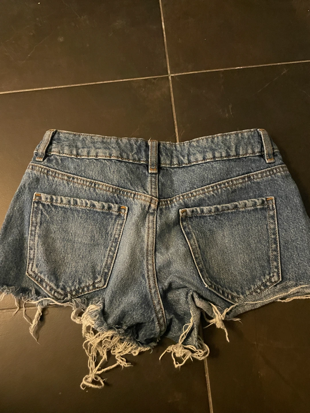 Garage Denim Low Rise Shorts Size 0 - photo 3