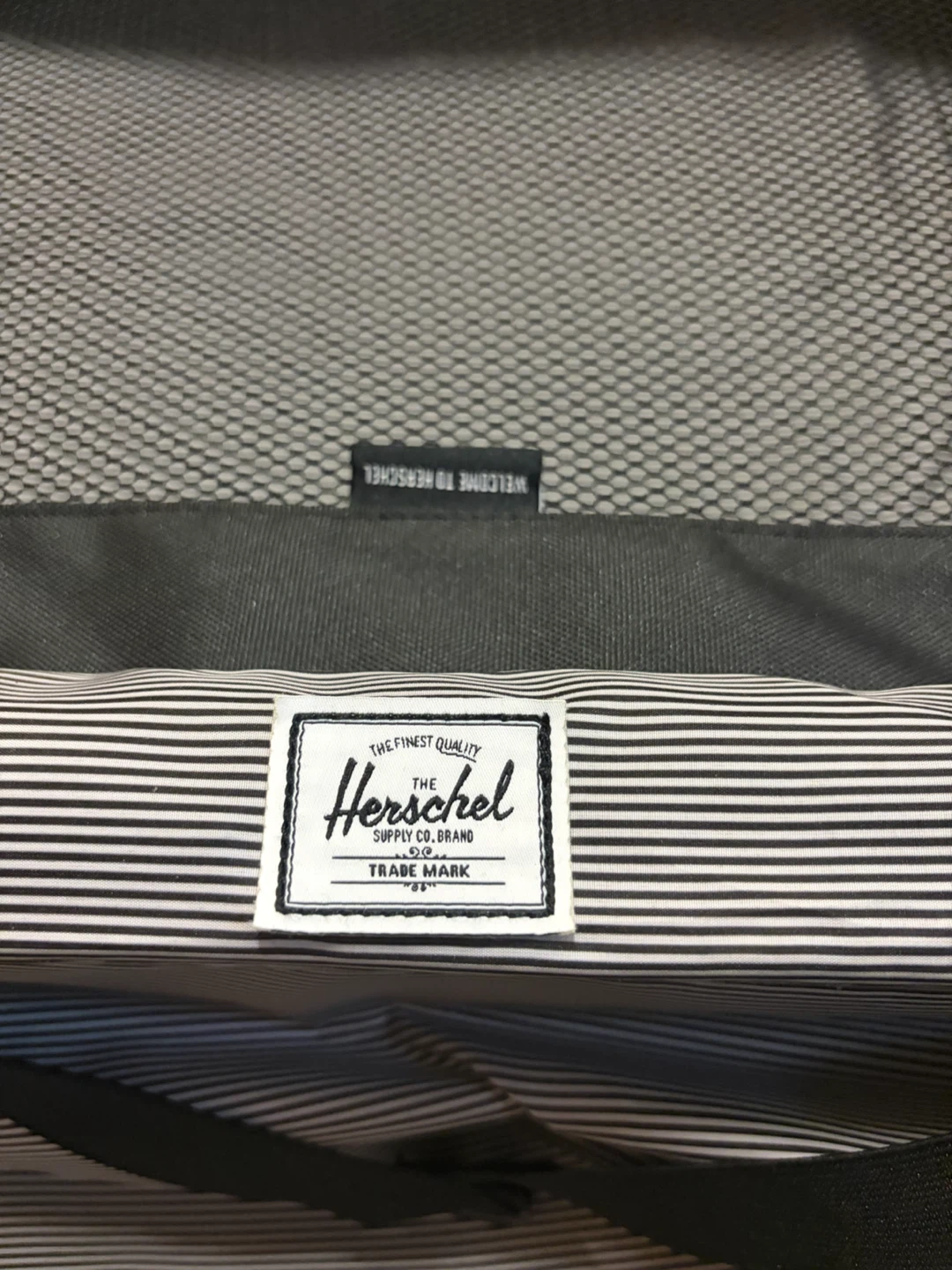 Herschel Suitcase - Pink - photo 4