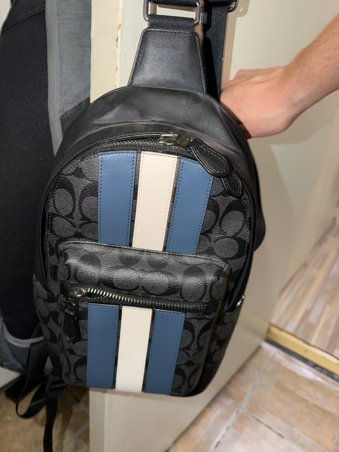 Authentic Coach over the shoulder bag - photo 2