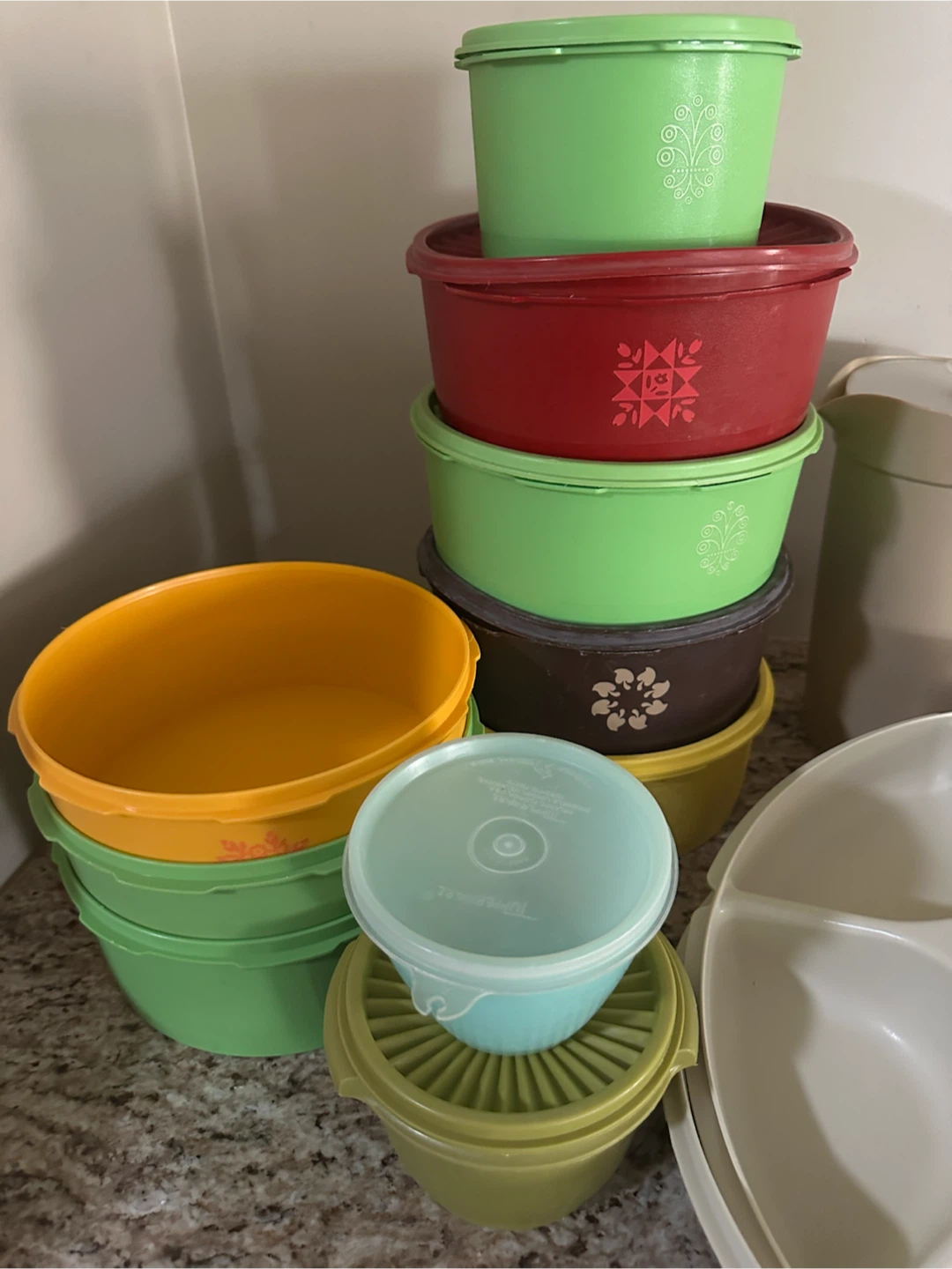 Vintage Tupperware-NEED GONE - photo 2