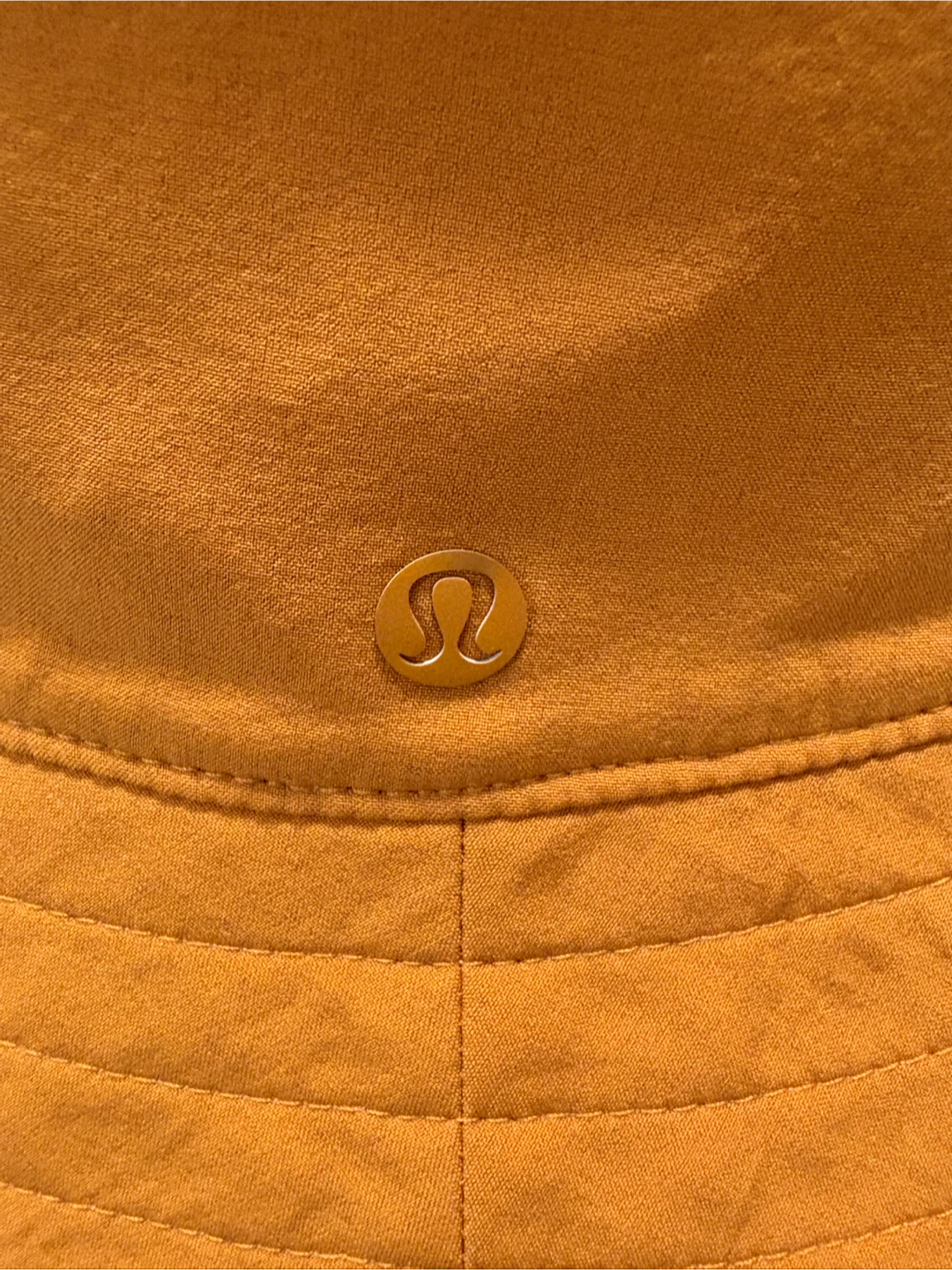 Lululemon Reversible Bucket Hat - Ochre/White - photo 2