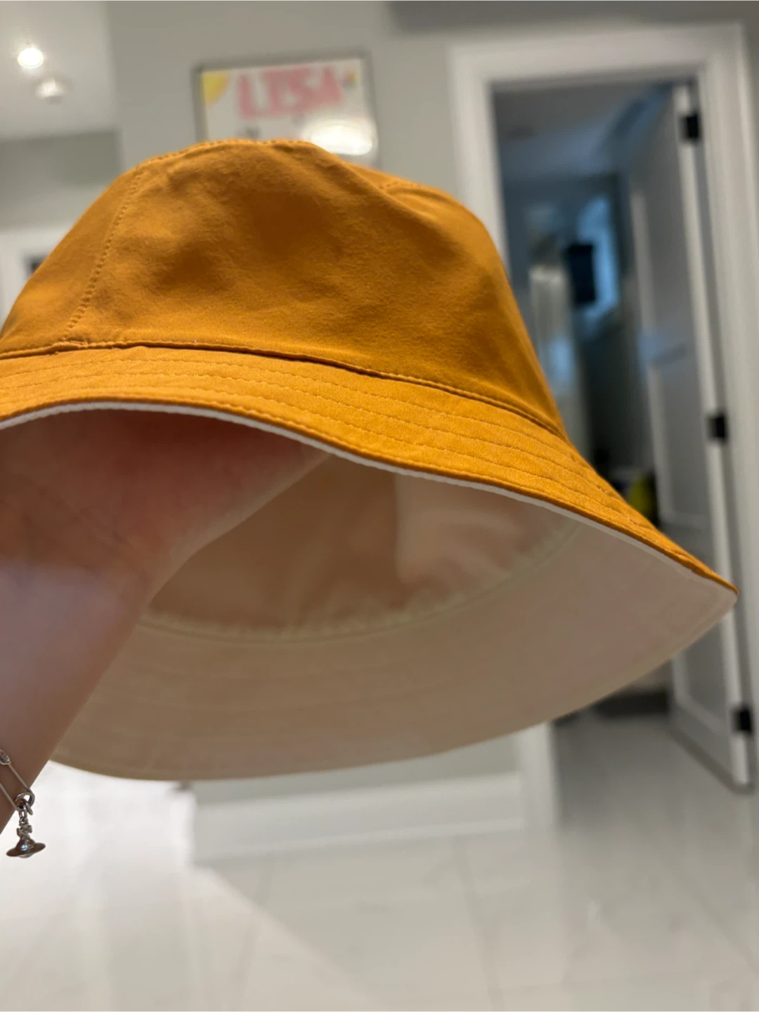Lululemon Reversible Bucket Hat - Ochre/White - photo 3