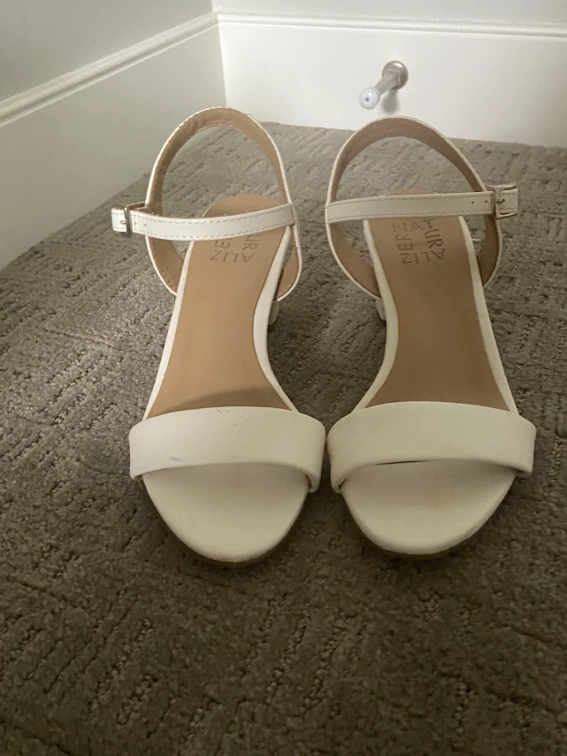 White heels  || size 5 - photo 2