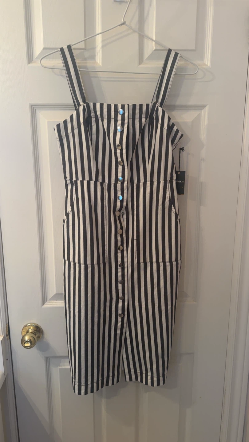 Forever 21 Striped Button Dress