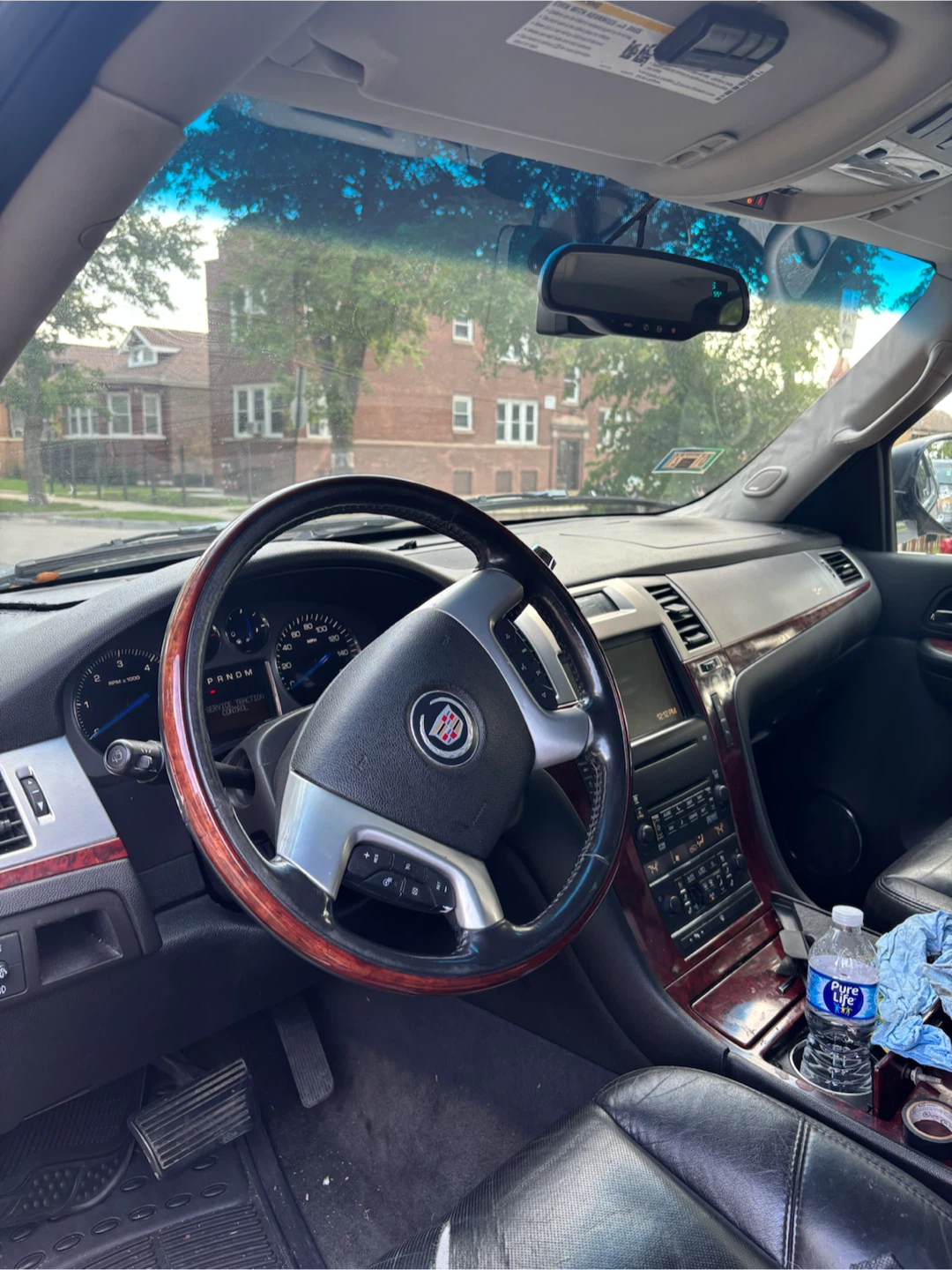 Black Cadillac Escalade - photo 5