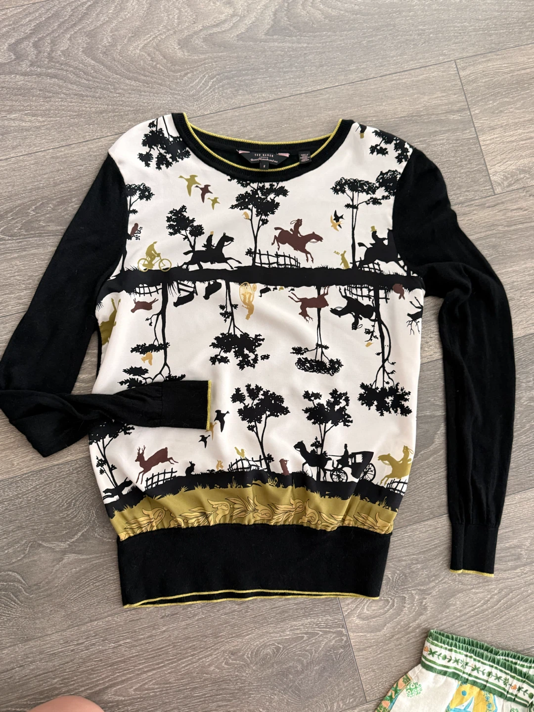 Ted Baker Women's Sweater - Size 2