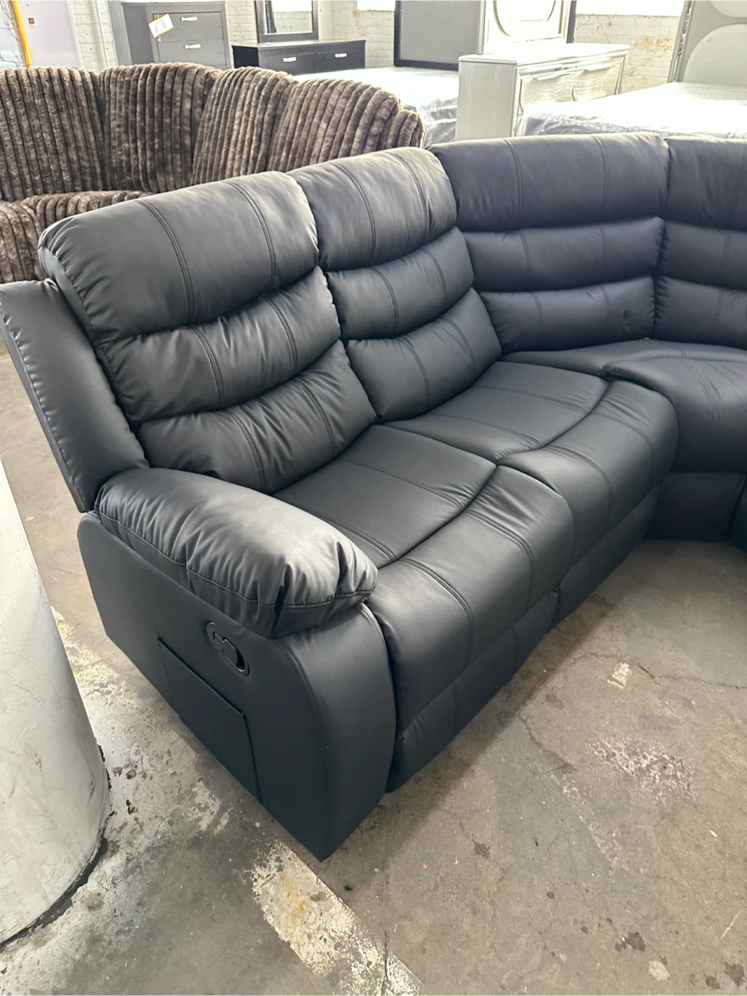 Black sectional - photo 2