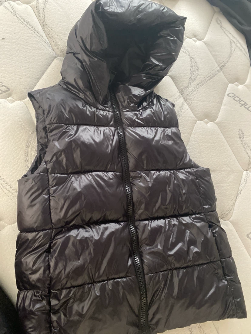 Zara Puffer Vest - Black, Size M