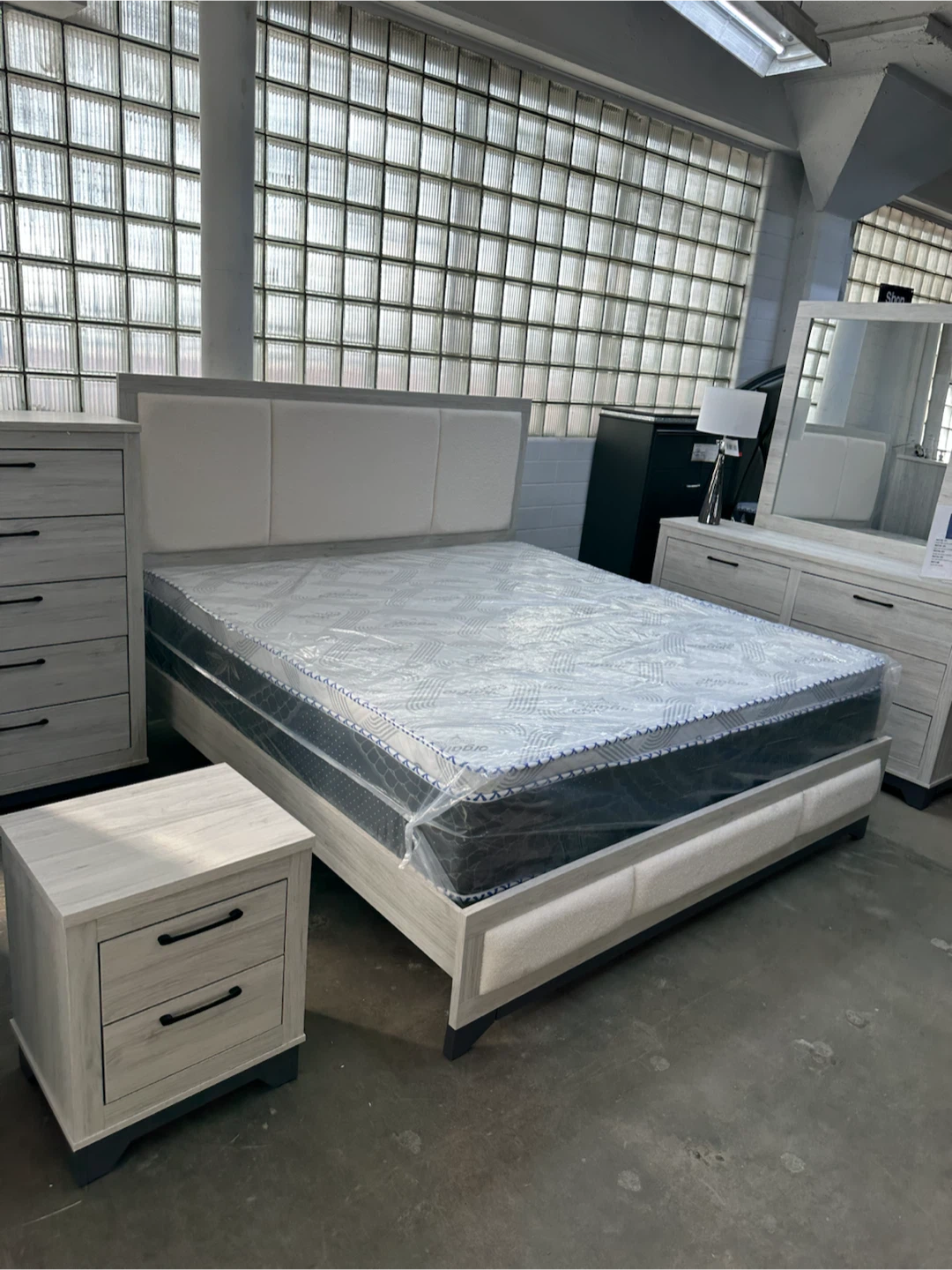 4 pc queen bedroom set bf mr dr ns