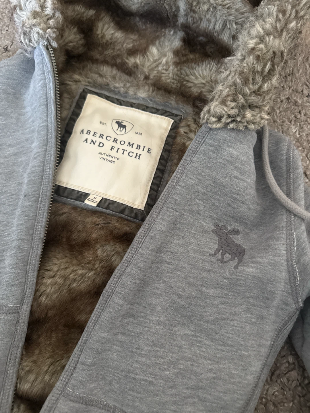 Abercrombie & Fitch Faux Fur Lined Hoodie - photo 2