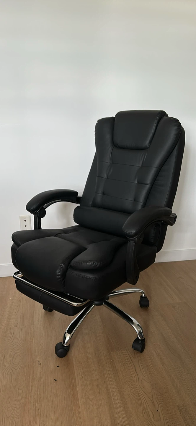 Black Faux Leather Office Chair with Footrest