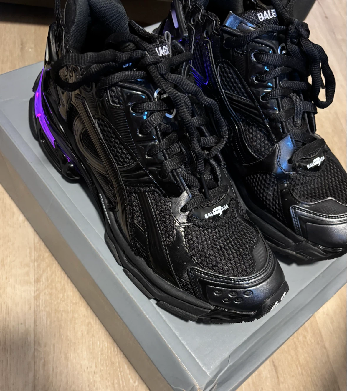 Balenciaga Runner LED Sneakers Size 42 Black - photo 4