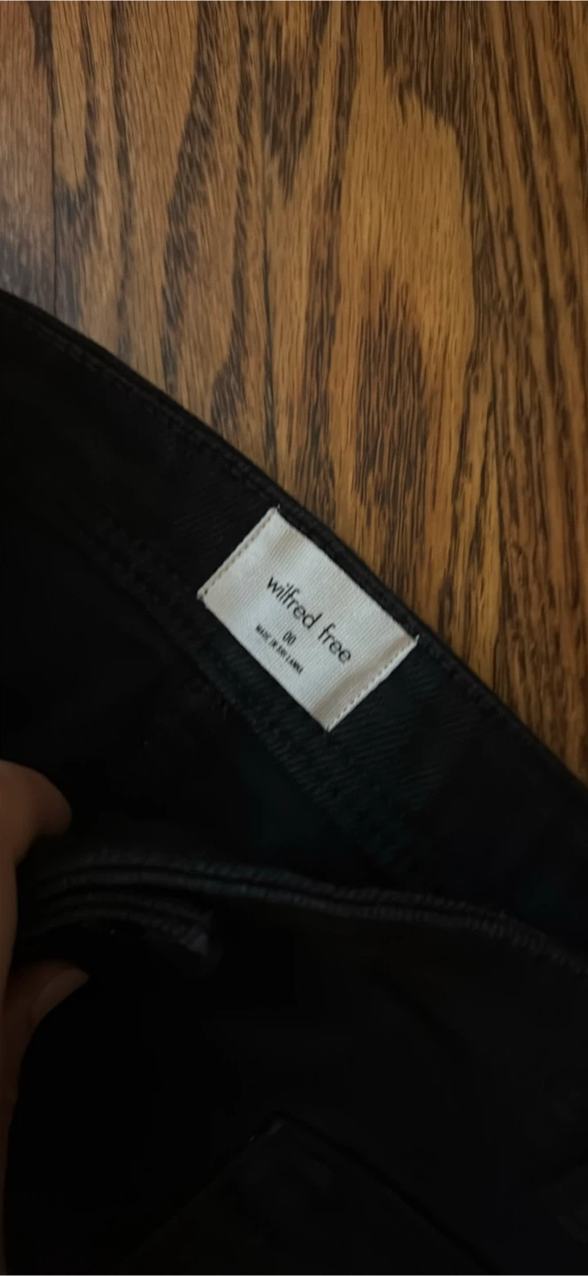 Wilfred Free Black Shorts - photo 2