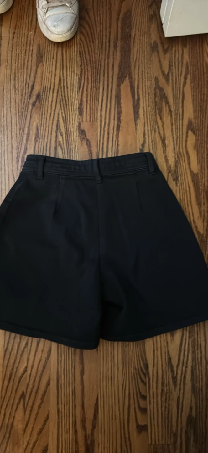 Wilfred Free Black Shorts - photo 3