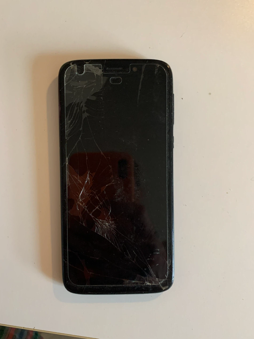 Motorola Moto G Smartphone - Cracked Screen - photo 3