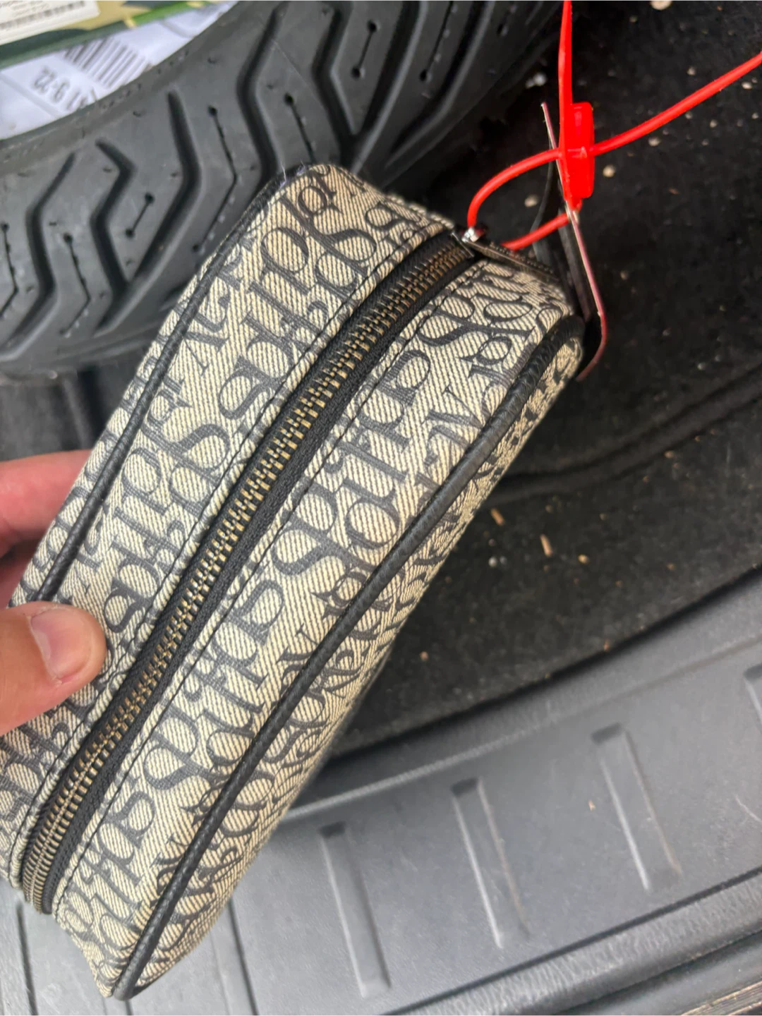 Sprayground Monogram Small Pouch - photo 3