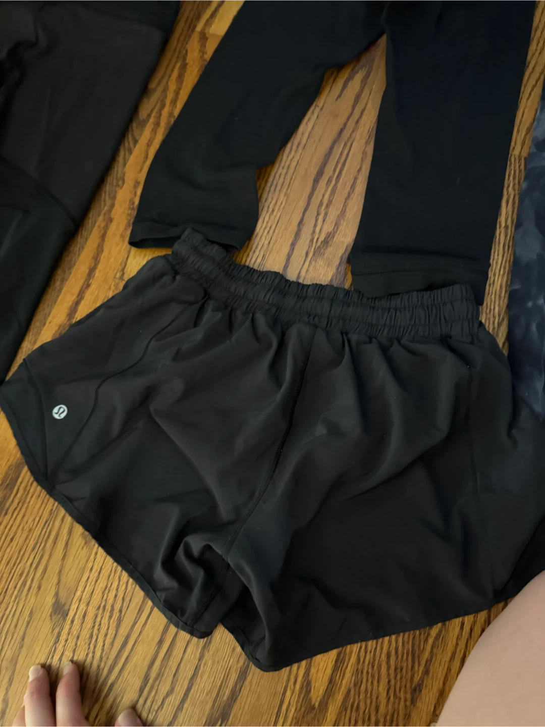 Lululemon Athleisure Bundle - Leggings & Shorts - photo 4