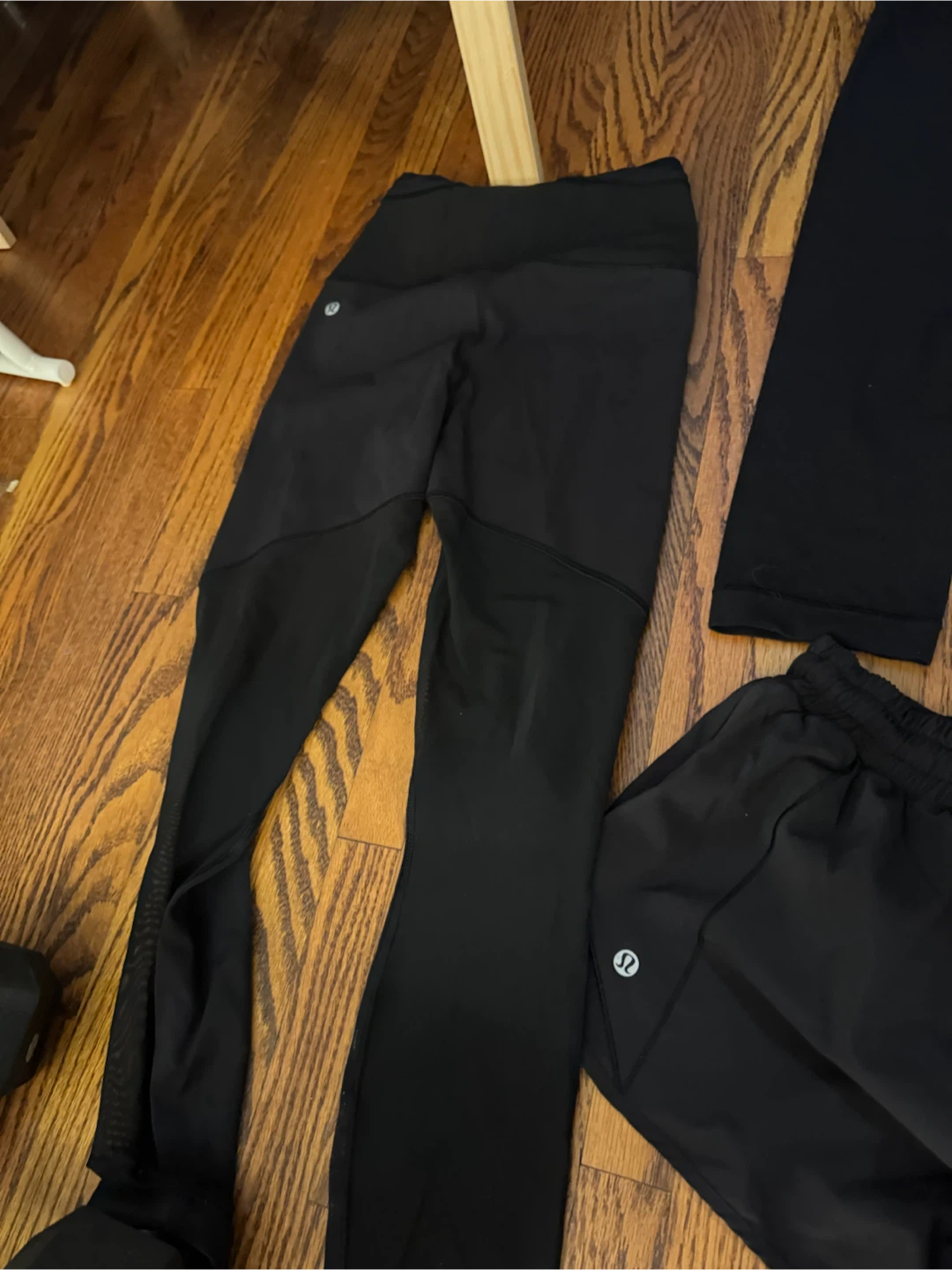 Lululemon Athleisure Bundle - Leggings & Shorts - photo 5