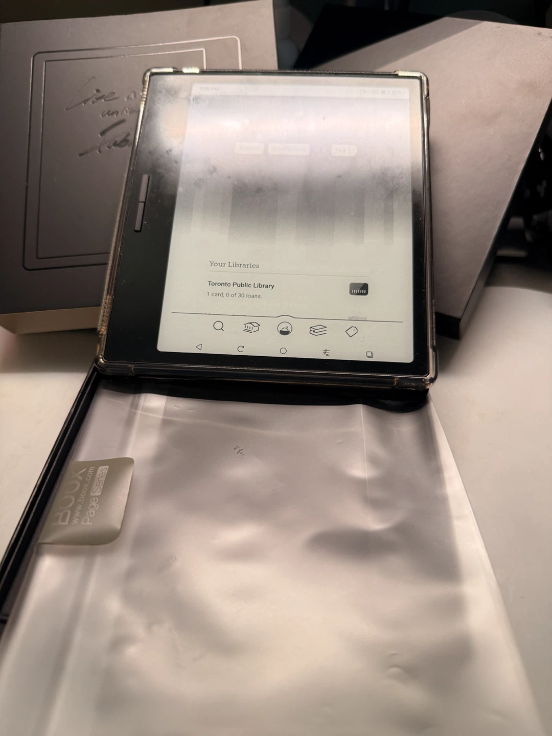 Lightly Used Perfect condition Onyx Boox Page 7 inch eReader