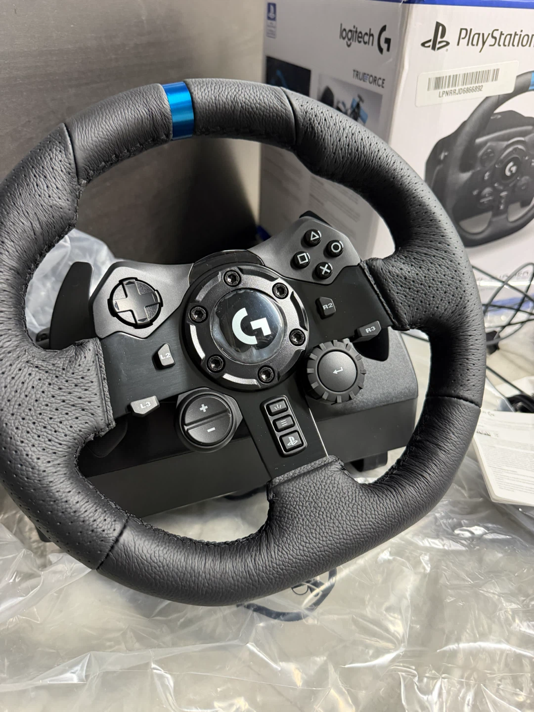 Logitech G923 TRUEFORCE Racing Wheel and Pedals - photo 3