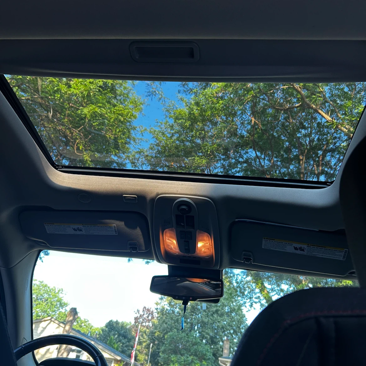 Black Chevrolet Equinox - photo 2