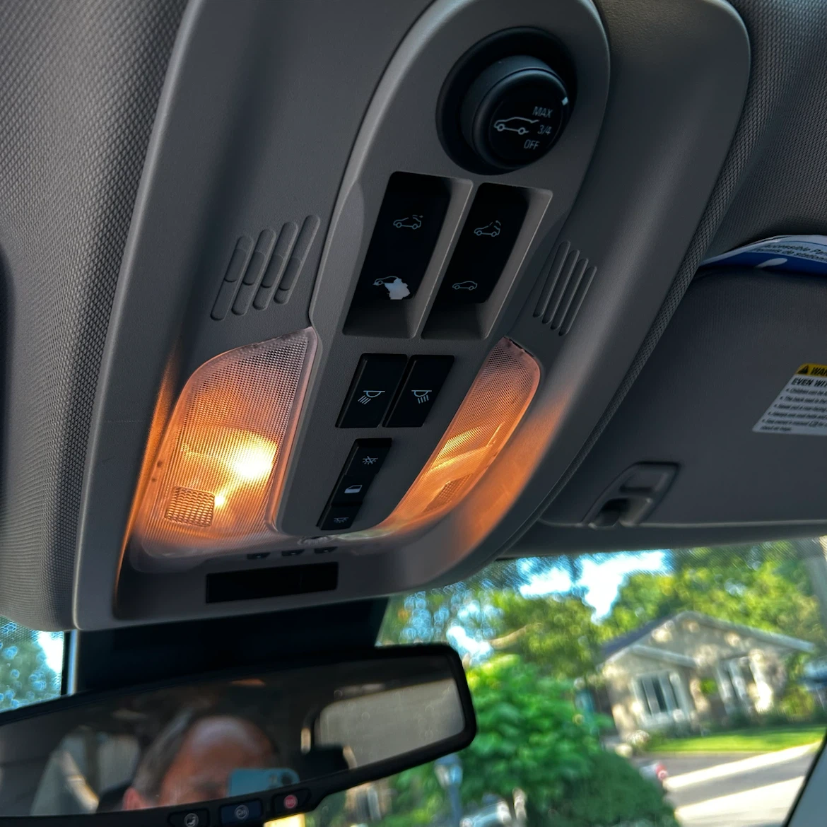Black Chevrolet Equinox - photo 3