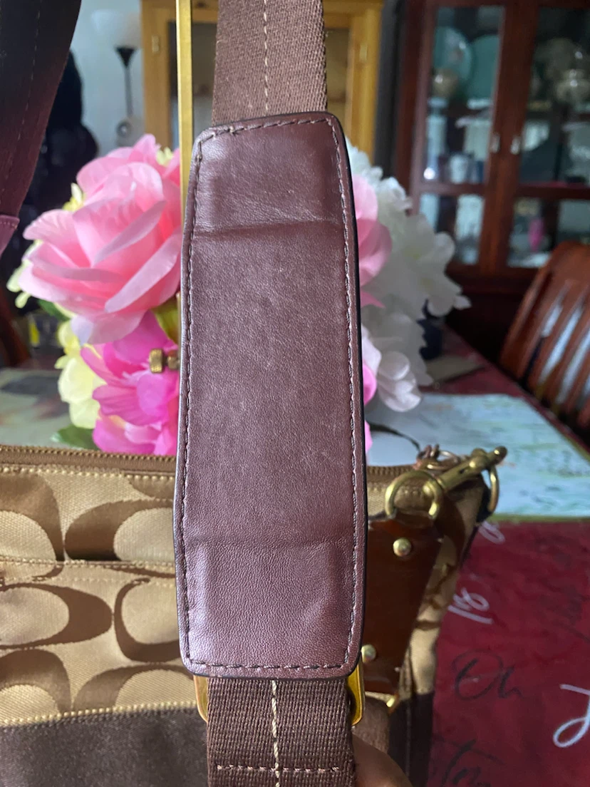 Coach Signature Jacquard Shoulder Bag - photo 2