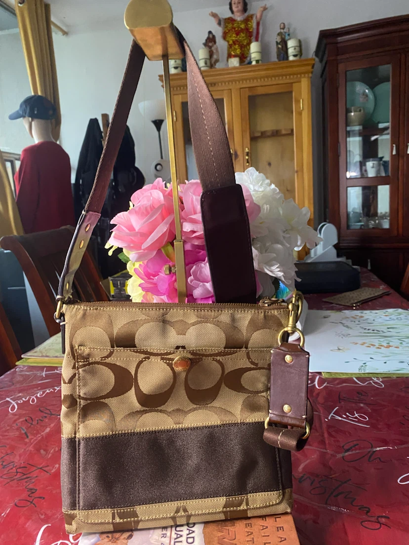 Coach Signature Jacquard Shoulder Bag - photo 3
