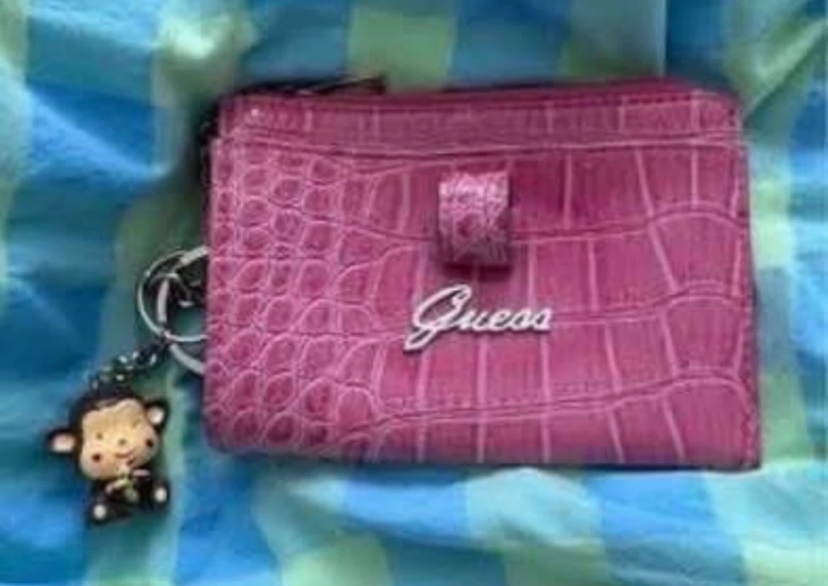Guess wallet (Good condition) (Giving away for Free)