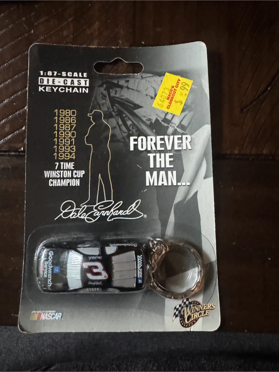 Dale Earnhardt 1:87 Scale Die-Cast Keychain