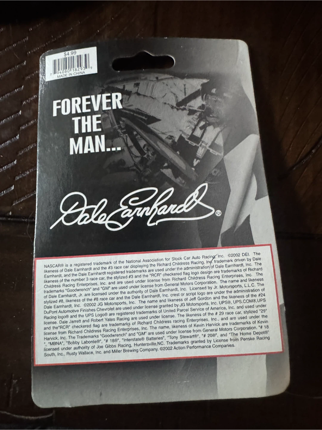 Dale Earnhardt 1:87 Scale Die-Cast Keychain - photo 2